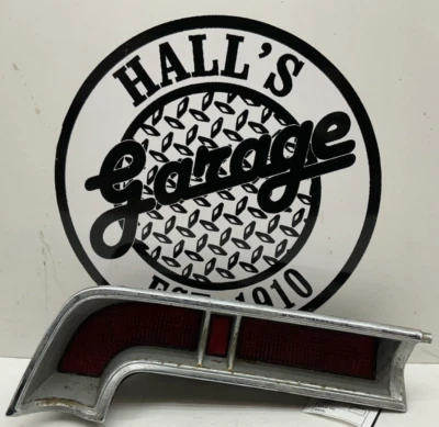 Tail Light Assembly PONTIAC FULL SIZE Left DRIVER 1967 INCANESCENT - Изображение 1 из 4