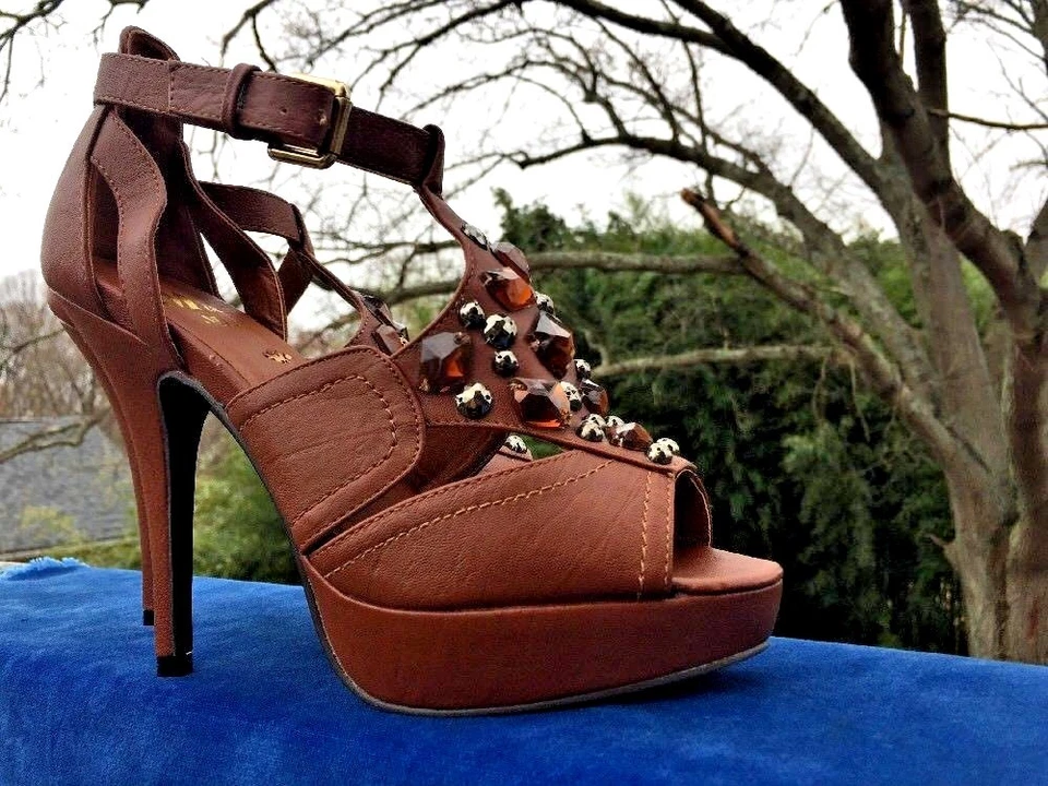 Zapatos de tacón alto con tiras de tacón de aguja joya topacio ámbar Miss Me para mujer talla 7,5 Foto 1 de 4