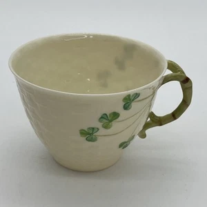Belleek Korbgeflecht Kleeblatt Teetasse nur 7. Mark Vintage 1980-92 - Bild 1 von 7