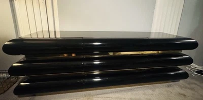 Fabulosa cómoda frontal de burbujas nariz de toro y laca negra posmoderna de los años 80 Foto 1 de 4