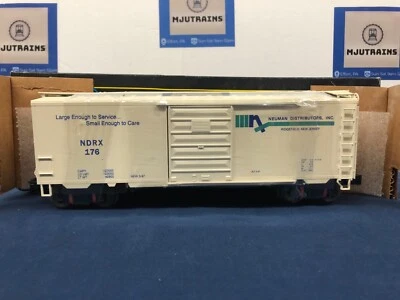 Weaver Neuman Dist. Inc. (Ridgefield, Nueva Jersey) #176 PS-1 40° Boxcar Foto 1 de 3