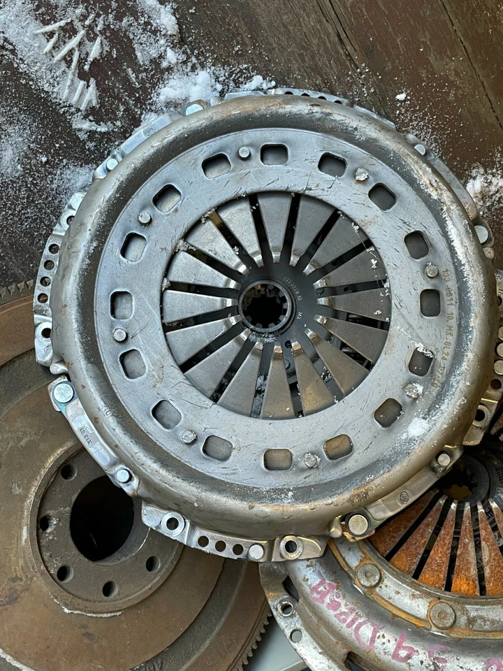 Kit de embrague 5,9 volante para 05-17 Dodge Ram 2500 3500 4500 5500 Foto 1 de 1