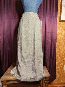 NEW Liz Claiborne - Liz Sport Women 4 Gray Polyester Skirt NWT Closet122* - Picture 1 of 4