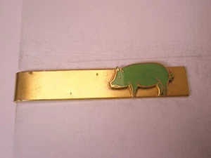 Green Enamel Pig Vintage Tie Bar Clip hog boar farm bacon pork animal - Picture 1 of 6
