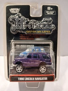 Motor Max Hi-Riserz 1998 LINCOLN NAVIGATOR 1:64 Diecast - Picture 1 of 2