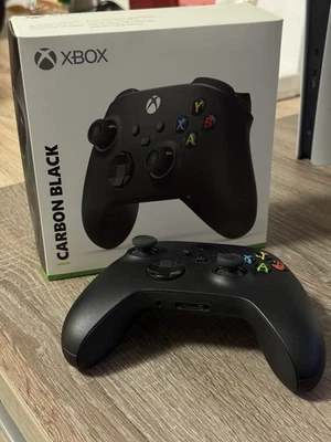 Microsoft (QAT-00002) Xbox Wireless Controller - Carbon Black - Immagine 1 di 4
