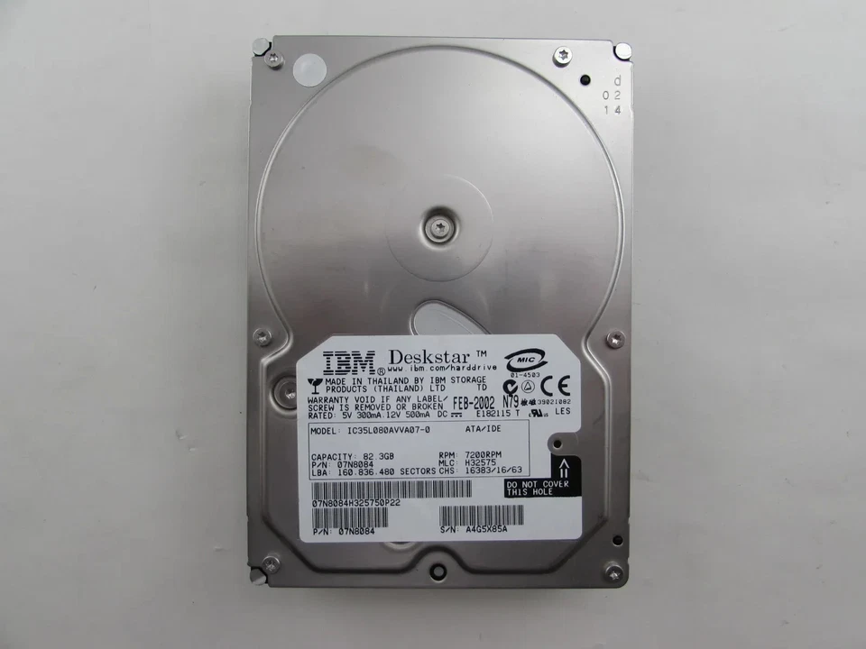 IBM Deskstar IC35L080AVVA07-0 82.3GB 7200 RPM 2MB 3.5″ IDE Hard Drive 07N8084 - Bild 1 von 4