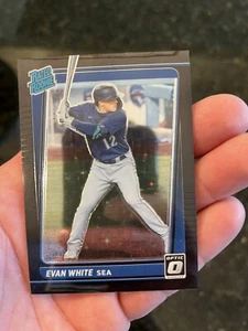 2021 Donruss Optic Rated Rookie Evan White Black Stars /149! - Picture 1 of 2