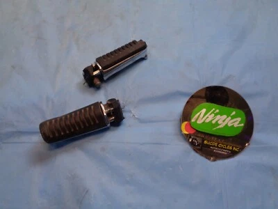 Kawasaki Ninja ZX9R 1994 estriberas OEM cromadas (picaduras menores) 94 95 96 97 Foto 1 de 4