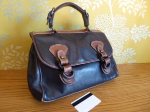 Sac porté mains mallette 100 % CUIR bicolore made Italy noir TRES BON ETAT - Picture 1 of 9