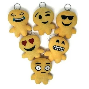 Menge 6 - EMOJI GESICHT 4 Zoll Plüsch Schlüsselanhänger Lächeln Lachen Liebe Weinen Augen Emoticon ANHÄNGER - Bild 1 von 3