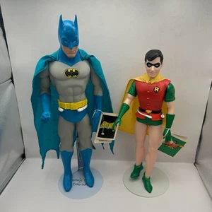 Figuras de Batman y Robin con soportes Hamilton regalos regalos regalos vintage años 80’s - Imagen 1 de 24