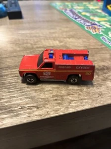 Hot Wheels Blackwall - Emergency Squad - Flying Colors - Red - Picture 1 of 6