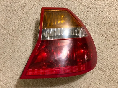 Luz trasera lateral derecha Chrysler 300 m 2001 2002 2003 2004 pasajero Foto 1 de 4