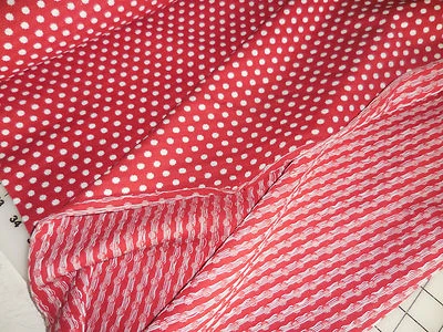 Vintage Poly Cotton Knit 62W Tube Shape Fabric Red White Dots Rag Rug Weave 0981 - Image 1 of 4