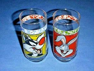 Vintage 1999 Warner Bros Looney Tunes BUGS BUNNY & SYLVESTER 16 Unzen Getränkegläser - Bild 1 von 3
