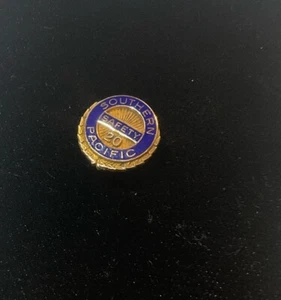 Vtg Southern Pacific Railroad 20 Year Safety Award Pin 1/10 10kt Gold Filled W15 - Picture 1 of 4