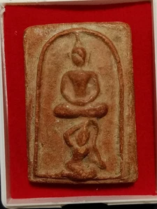 Amuleto Thai LP Chuen Wat Ta Ee Somdej Maha Chakraphat Chana Mar, anno 2001 Raro - Foto 1 di 21