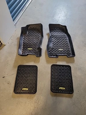 Alfombrillas Jeep Wrangler Outland 2004 Foto 1 de 4