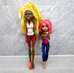 Muñecas Monster High Clawdia & Howleen Un paquete de Trouble Wolf Family Bundle - Imagen 1 de 7