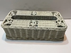 VTG Wicker Rattan White Tissue Box Cover Farmhouse Cottage Granny Core 10 x 5.5 - Picture 1 of 10