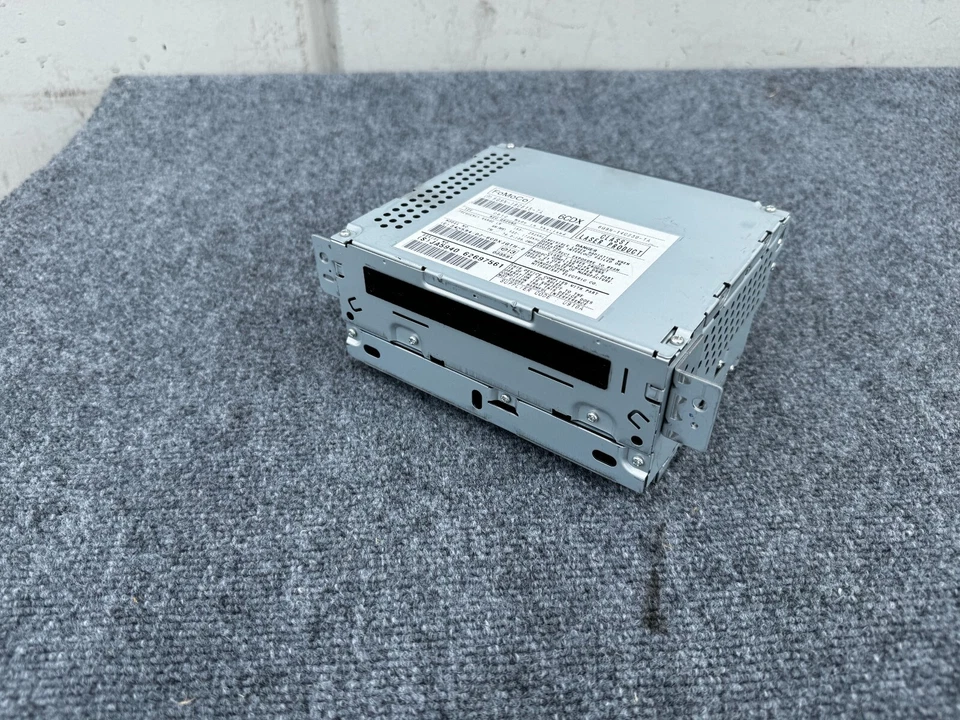 CD PLAYER HEAD UNIT 6 CD CHANGER 6G9N14C230 JAGUAR XK XKR (2007-2011) OEM - Image 1 of 4