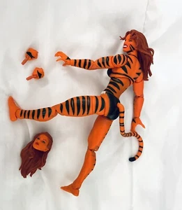 Marvel Legends Tigra Action Figure (2 HEAD + 2 Hand SCULPTS)  Retro  2021 Hasbro - Picture 1 of 14