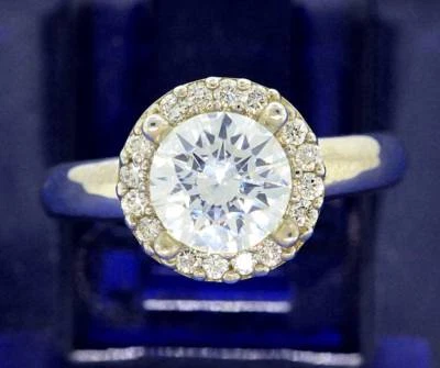 Anillo de compromiso semi-montaje con racimo de diamantes de 14 k con halo de 0,27 quilates Foto 1 de 4