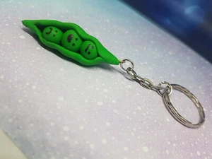 Green Pea Pod, Garden, Clay, Keyring, Keychain, Handmade, Novelty Gifts - Picture 1 of 4