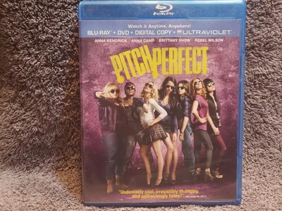 (3FREE) PRE-OWNED BLU-RAY Pitch Perfect (Blu-Ray Only, 2012) Anna Kendrick - Image 1 of 3