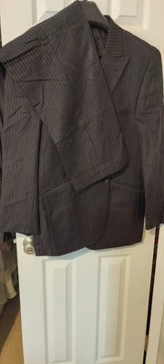 Traje chaqueta y pantalones de lana a rayas negro blanco Emanuel Ungaro para hombre EE. UU. 42R/36W Foto 1 de 4