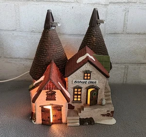 Department 56 Heritage Collection Dickens Village Bishops Oast House Retired - Picture 1 of 11