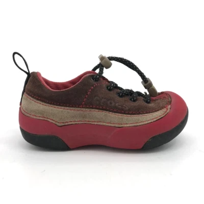 Crocs Niño Pequeño Dawson Gamuza Tenis Zapatos Marrón Rojo Cordones elásticos Niños pequeños C 8 Foto 1 de 4