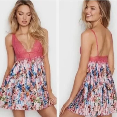 Camisola Babydoll Victoria’s Secret x Mary Katrantzou M Rosa Encaje Floral Plisada Foto 1 de 4