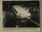 1955 Press Photo 22 University Of Massachusetts Students Injured In Bus Accident