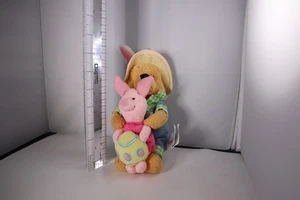 WINNIE THE POOH & FERKEL MIT OSTEREI 8 ZOLL STOFFTIER PLÜSCHTIER DISNEY STORE - Bild 1 von 5