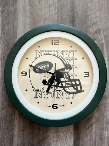 Vintage NFL New York Jets 11” Analog Wall Clock Working Cover