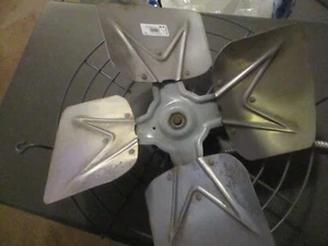 Guard Mount Exhaust Fan 18" Lau Blade 1/3 HP McMillan motor - Picture 1 of 3