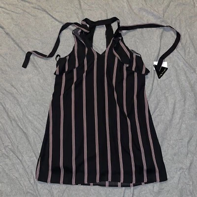 CIty Triangles Mini Dress in Black w Light Pink Stripes, Ruffles at top, Medium - Imagem 1 de 3