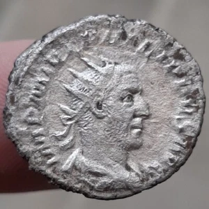 Philip I 244-249 Silver AR Antoninianus Roman coin - Picture 1 of 2
