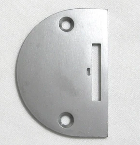 PFAFF 46397 Needle Throat Stitch Plate 91-046397-04 for Pfaff 463 Sewing Machine - Picture 1 of 3