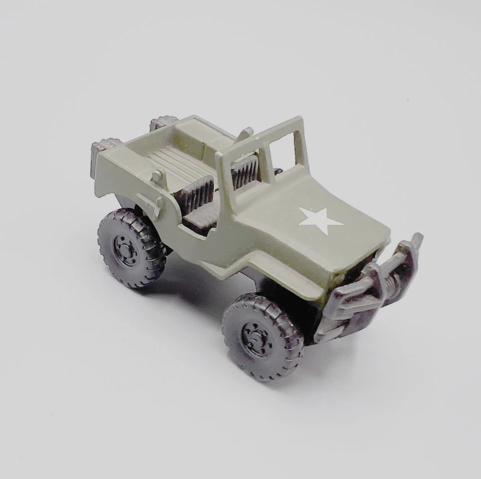 Maisto Military Force Ford GP US Army 4 x 4 Willys Jeep - Image 1 of 4