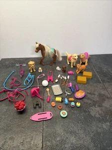 Mattel Barbie Zubehör Konvolut mit Haustieren und Verschiedenem - Bild 1 von 8