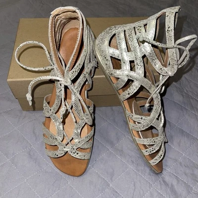 Gentle Souls Women's Break My Heart 3 Gladiator Sandals Gold Size 9 M W/ Box - Image 1 of 4