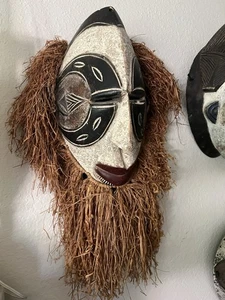 Authentic African Mask Nigeria Afrique Grass Fringe Wood Carved Tribal - Picture 1 of 7