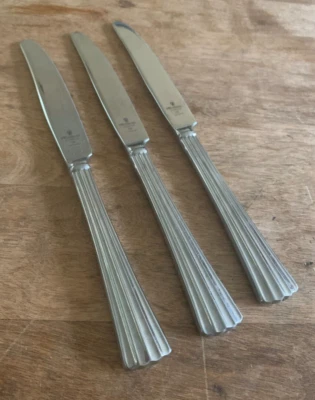 3 nuevos cuchillos franceses sólidos Covington Waterford 18/10 crestas de acero inoxidable Foto 1 de 2