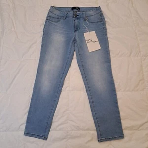 NWT 1822 Denim Butter Denim Crop Soft Size 6/28 - Picture 1 of 8