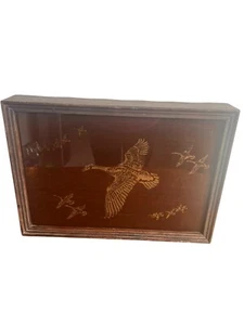 VINTAGE THORENS DISTRIBUTED BY SILVERITE CO. WOODEN MUSIC BOX/ TRAY BIRDS GLASS - Picture 1 of 11
