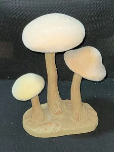 Garden Mushrooms Felt Resin Decor Indoor Outdoor - Picture 1 of 8