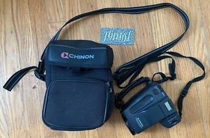 FOTOCAMERA CHINON GENESIS II 35 MM PELLICOLA ZOOM OBIETTIVO MACRO SCATTO CON CUSTODIA NON TESTATA - Foto 1 di 12